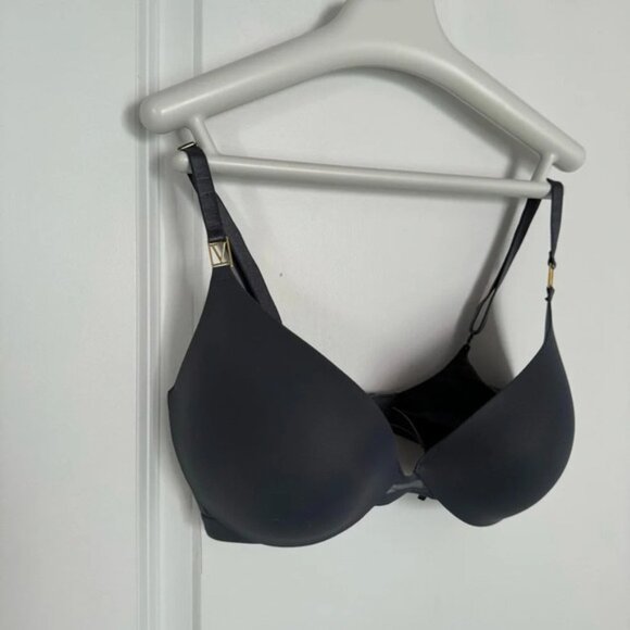 Victoria’s Secret Very Sexy Push Up Plunge Bra 32DDD - Picture 4 of 7